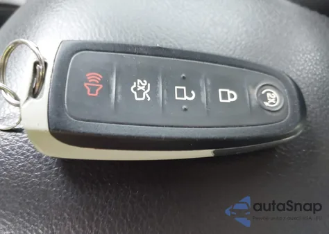 2013 Ford Focus Titanium z USA, uszkodzony, nr VIN 1FADP3N29DL194224